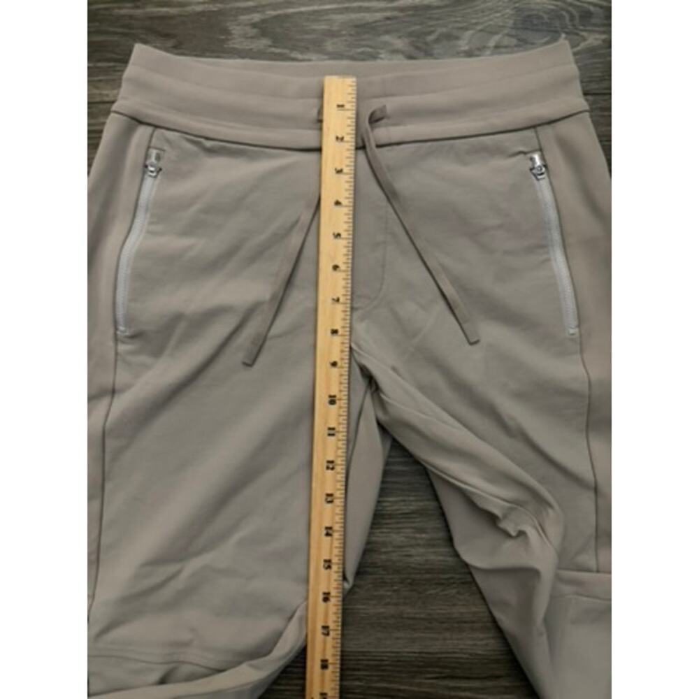 Athleta Headlands Hybrid Trek Mid Rise Jogger Beige size 4 - Picture 3 of 7